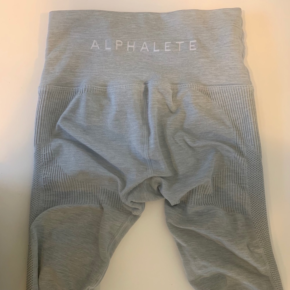 Alphalete aero leggings